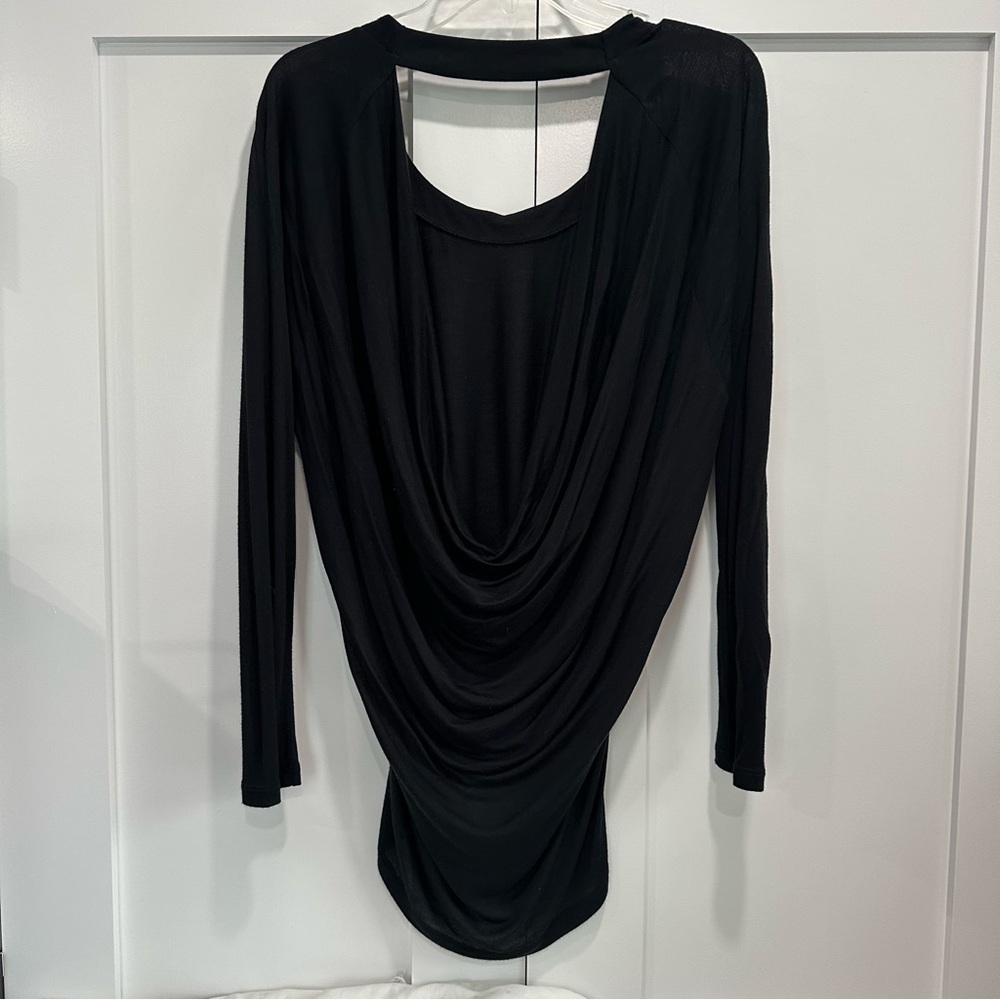 SALE❗️ Express Black Long Sleeve Top with Low Back - Picture 6 of 6
